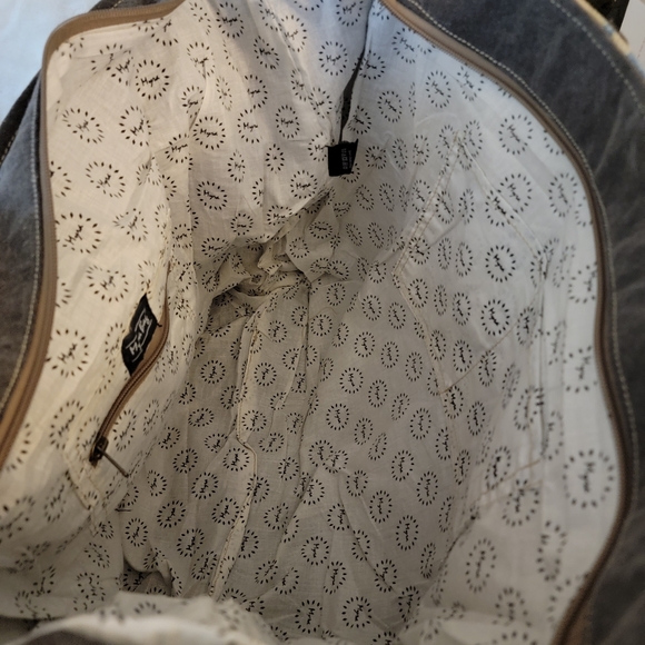 SALE!! NEW MYRA BAG- ODYSSEY WEEKENDER BAG - Picture 7 of 7